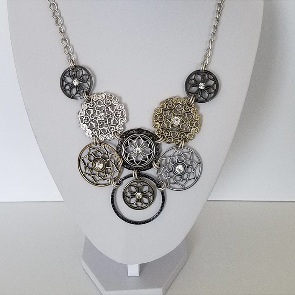 Premier Designs Social Circle Tri-Tone Necklace